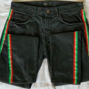 Zara Men Pants Black with Stripes on the Sides size 31